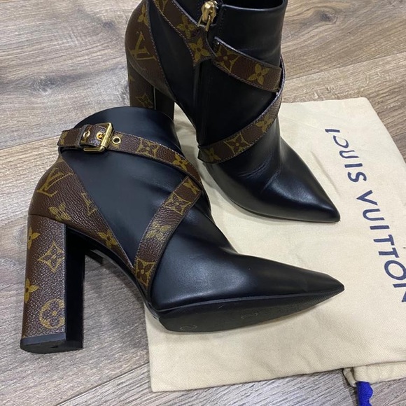 Louis Vuitton Monogram boots - Picture 4 of 4